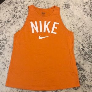 ⚡️Nike tank top